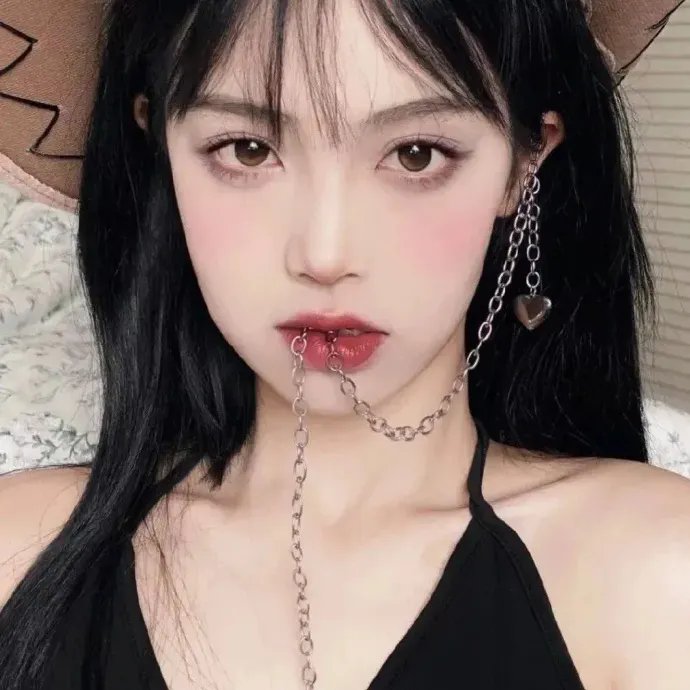 魔法少女与恶曾是敌人。